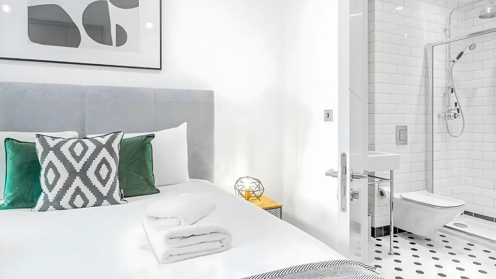 Exceptional Shoreditch Apartment London